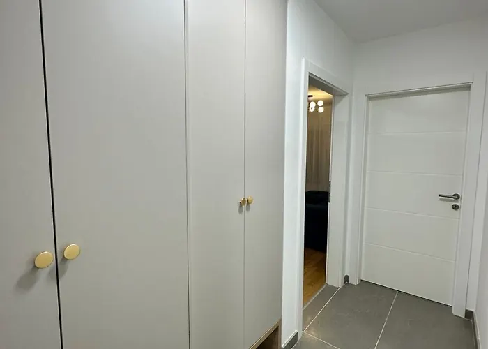 شقة Apartman Bijeljina *